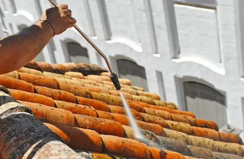 Nettoyage de toitures - Lunel-Viel